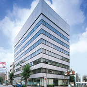 本社ビル外観